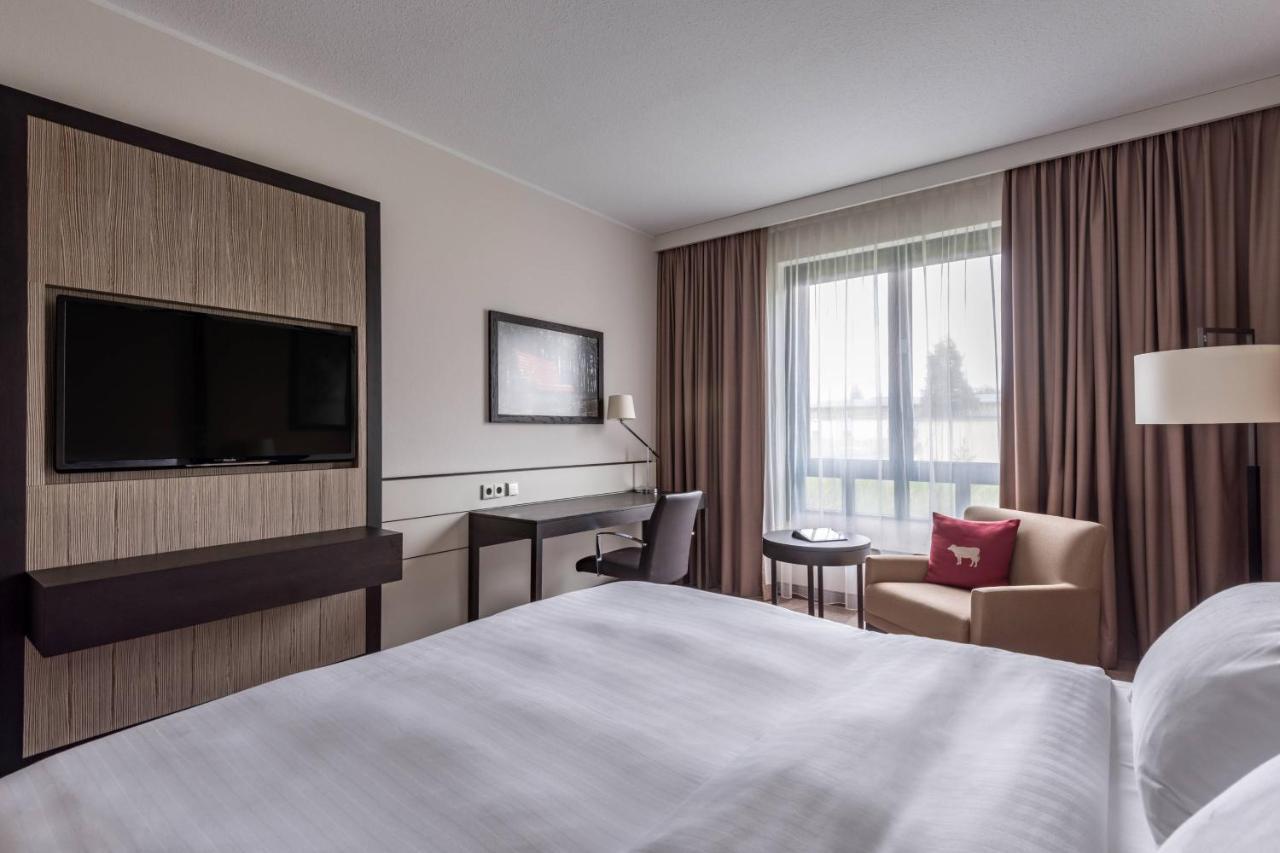 Munich Airport Marriott Hotel Freising Bagian luar foto