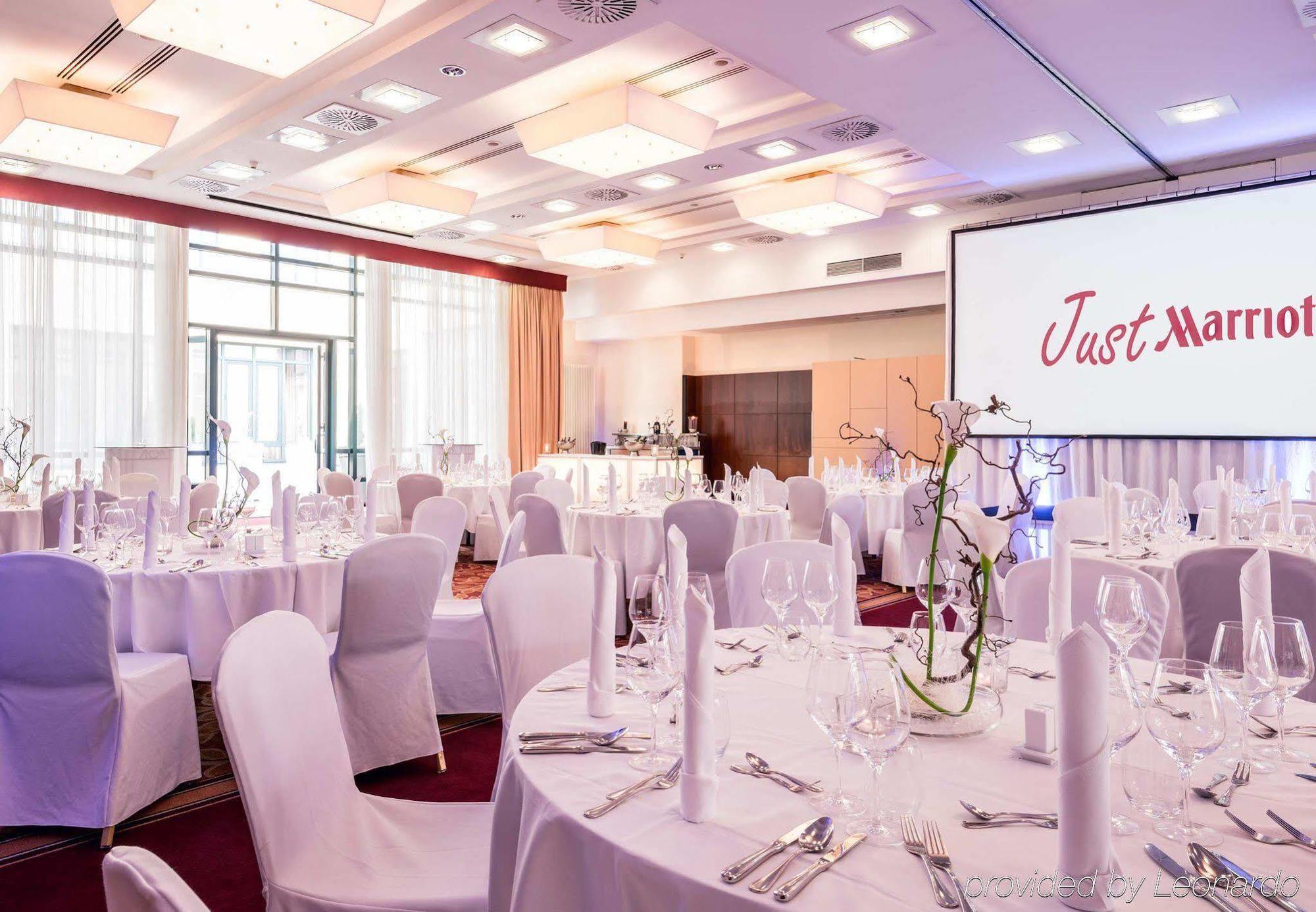 Munich Airport Marriott Hotel Freising Bagian luar foto
