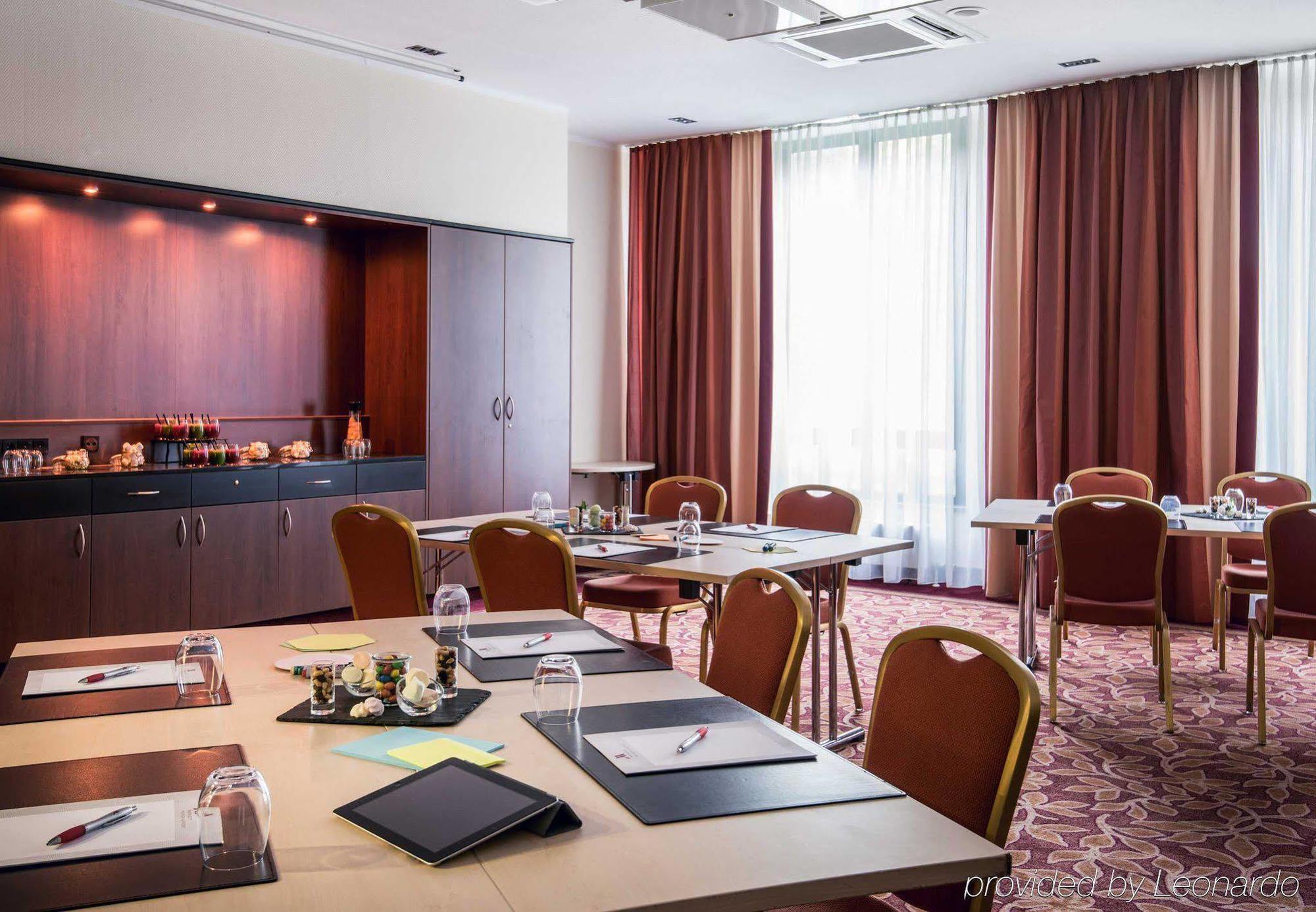 Munich Airport Marriott Hotel Freising Bagian luar foto